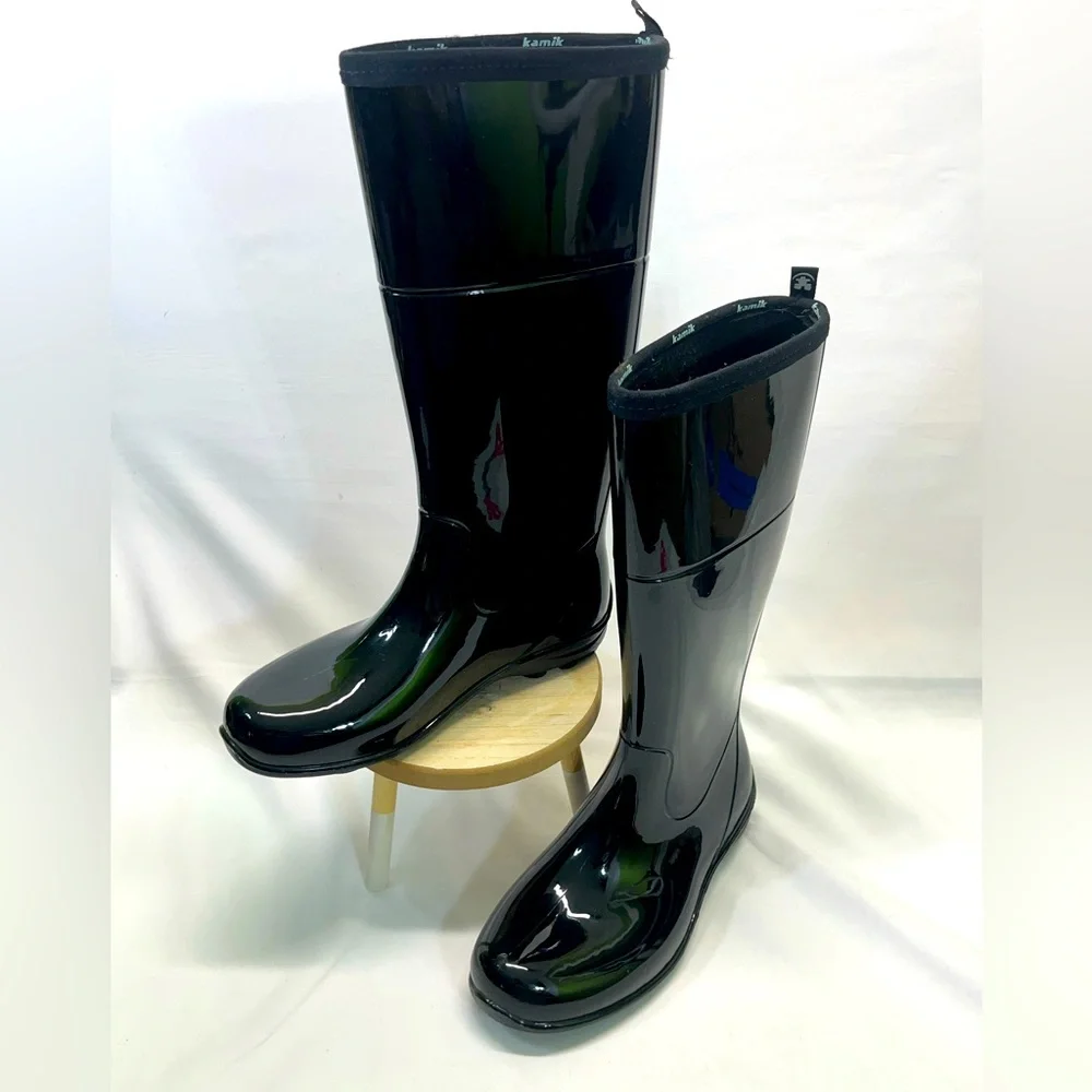 Kamik Rain Boots glossy  Women’s SZ 8 Black like new
